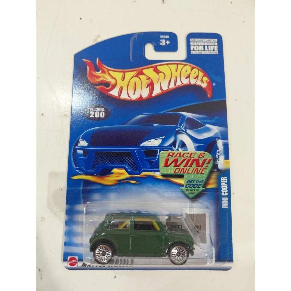 NIP Hot Wheels 2001 Main Line 1:64 Die Cast Mini Cooper Classic Car